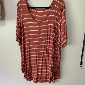 Maurices Size 2 Top